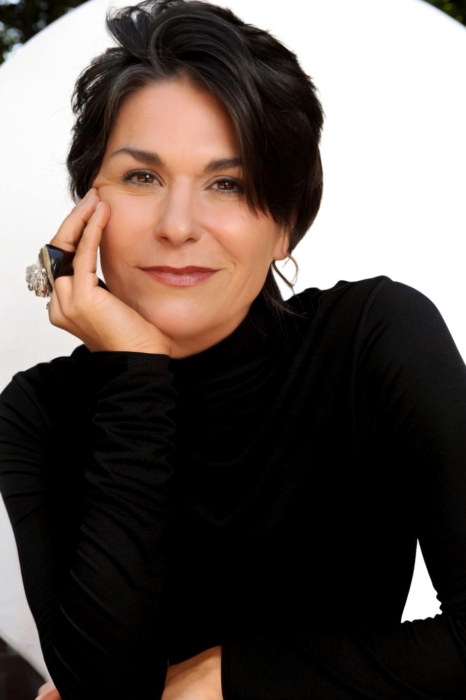 Debbi DiMaggio — Real Estate Advisor